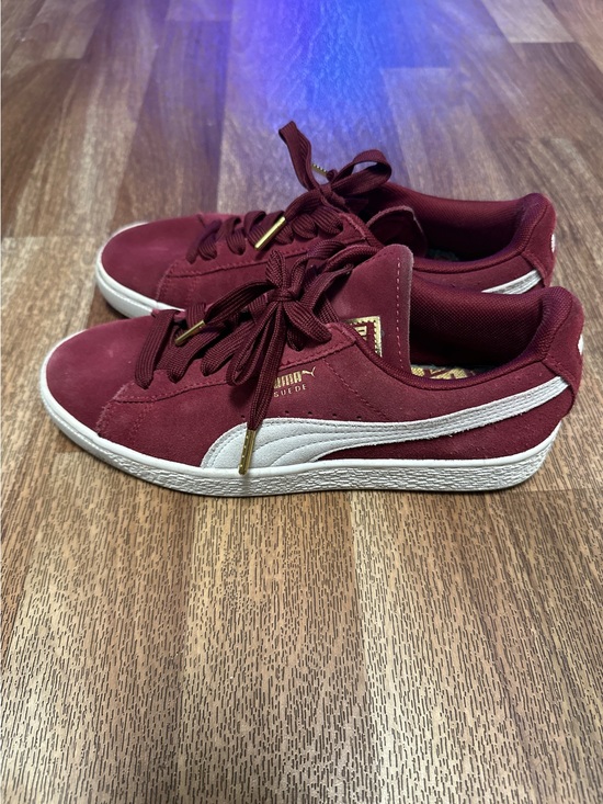 Puma Shoes - PUMA Suede Classic Regal Red Burgundy sz 39 8.5 Sneakers